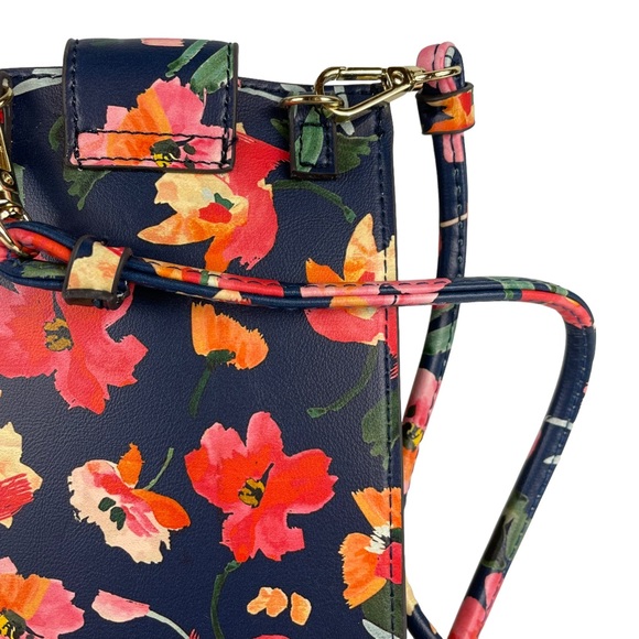 NWOT Nanette Lepore Floral Vegan Leather Crossbody Travel Passport Purse Pouch - Picture 10 of 14